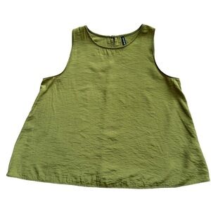 Stradivarius Sleeveless Tank  women's L with Keyhole Back